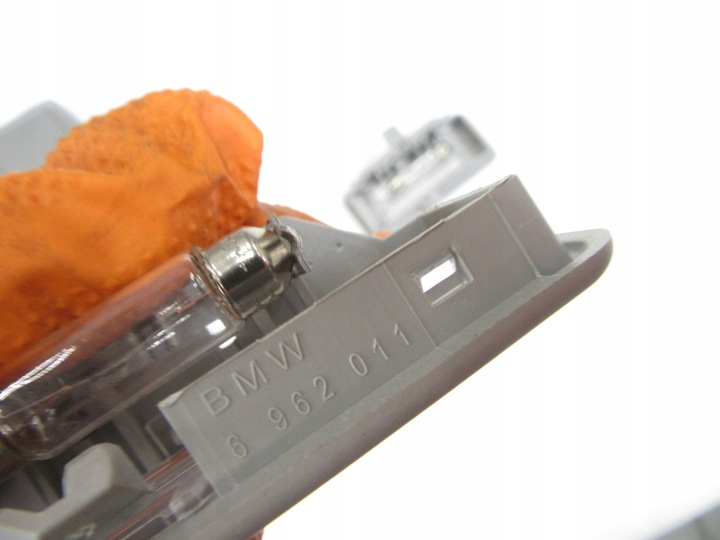 фото №5, Лампа потолок кабинная bmw e60 e61 e70 e84 e90 f25