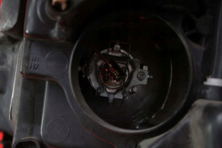 фото №11, Фара праві лампа перед eu peugeot 207 06-09