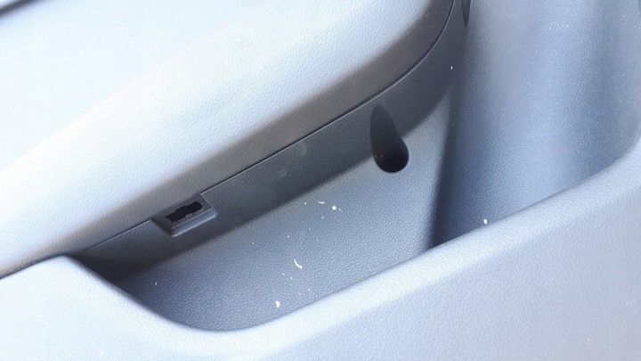 фото №7, S6 c7 a6 4g боковина двері лівий зад шкіра ambiente