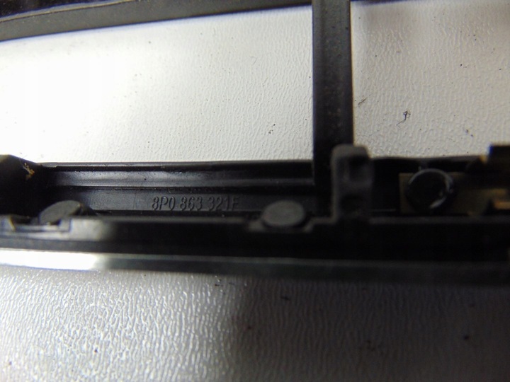 фото №10, Рамка панель консолі audi a3 8p рестайлінг 8p0863321f