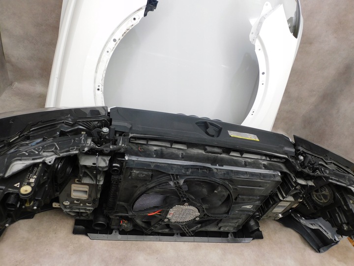 фото №12, Audi q3 83a s line перед бампер лампы капот pas крылья полный led