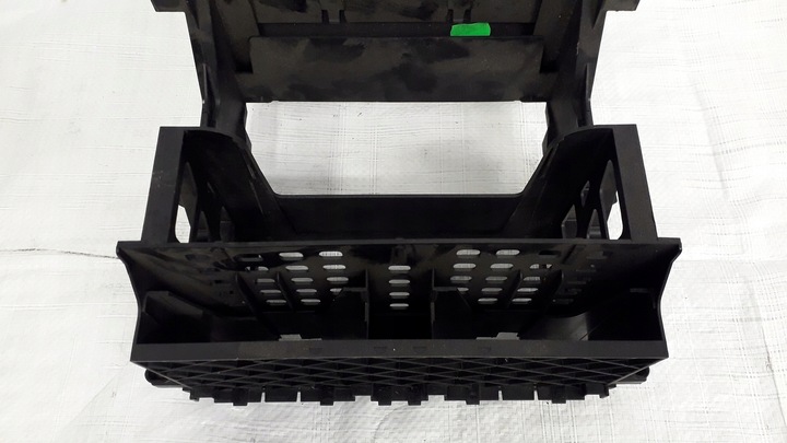 фото №13, A4 b6 b7 консоль средняя рамка радио 8e0858005b