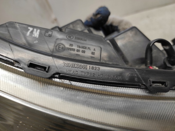 фото №10, Subaru forester 3 iii 08- лампа правая перед обычная 1823