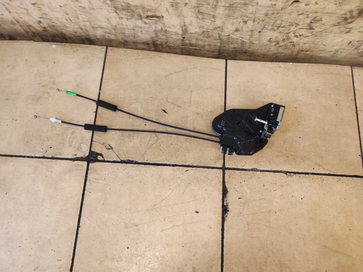 фото №5, Замок двері лівий зад hilux viii 8 5d