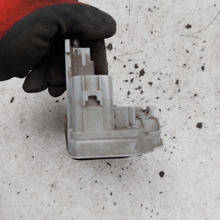 фото №13, Lancia delta замок двері праві зад 4pin