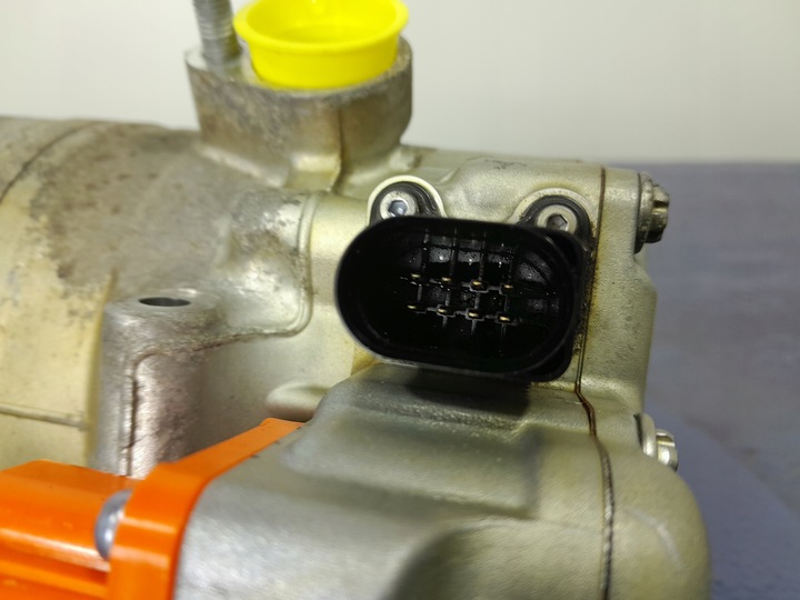 фото №5, Audi q7 ii 4m рестайлинг 3.0 tfsi hyb компрессор компрессор кондиционера 4g0816797e