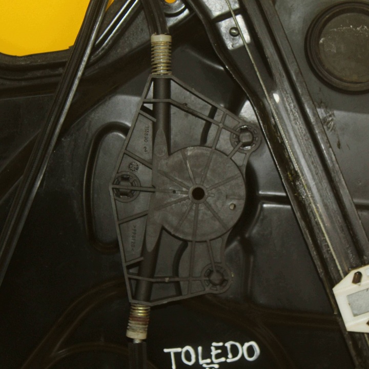 фото №6, Механизм стеклоподъёмник 1m0837756 правое перед seat toledo ii