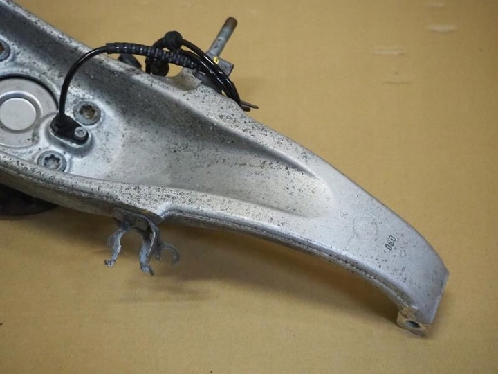 фото №6, Поворотна опора ступиця лівий перед bmw m5 f10 m6 f12 f13 2284053