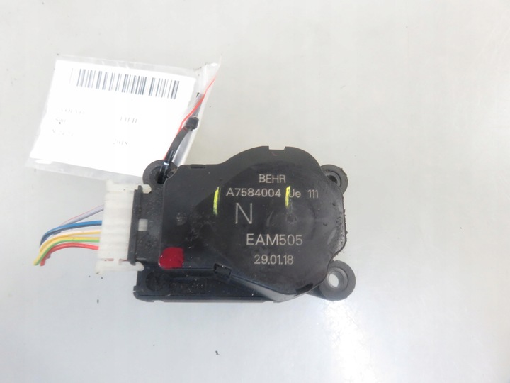 фото №6, Моторчик крышки воздуховод volvo fh ii a7584004