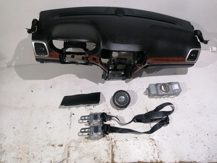 фото №1, Jeep grand cherokee панель консоль подушка безпеки ремені