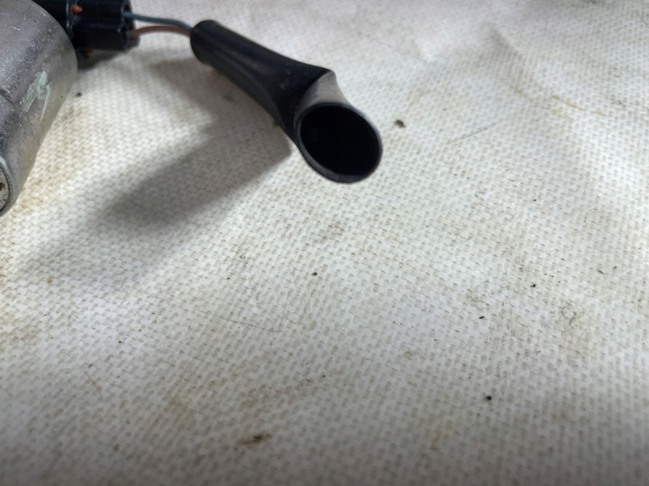 фото №12, Mazda cx30 2.5 b 19- крышка клапанов