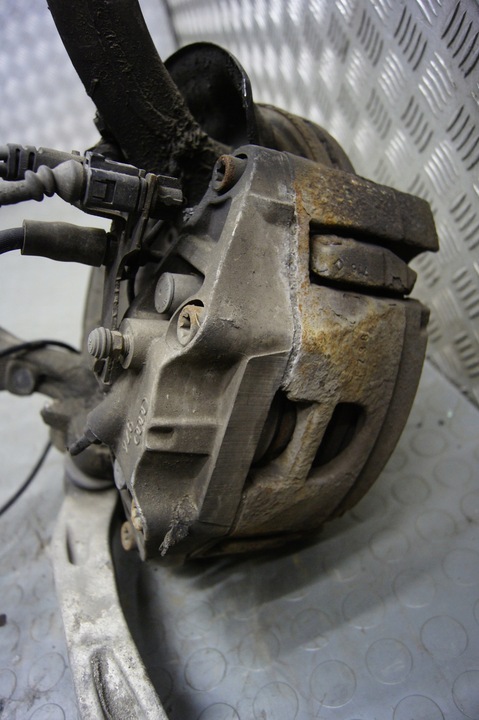 фото №8, A6c6 a6 c6 2.7 универсал поворотный кулак правая передняя амортизатор mcpherson  правые переднее