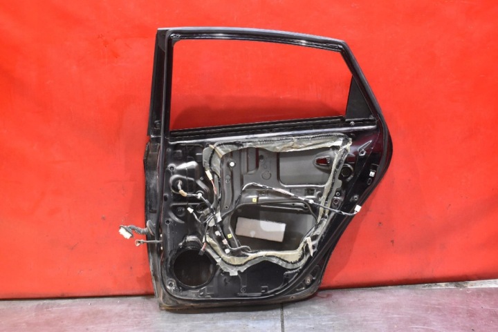 фото №11, Двері праві зад задні 202 toyota prius 3 iii xw30 рестайлінг 11-15
