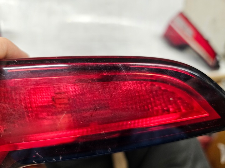 фото №11, Audi a4 b9 универсал 16r лампа левая задняя зад w крышка багажника 8w9945075