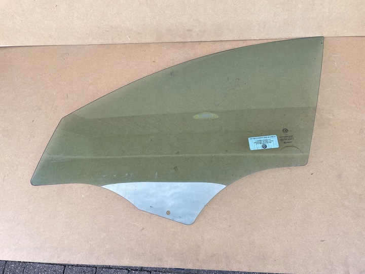 фото №1, Стекло дверь левый перед alfa giulietta 2011