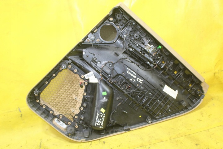 фото №8, Обивка боковина дверь левый зад porsche cayenne ii 7p5867211