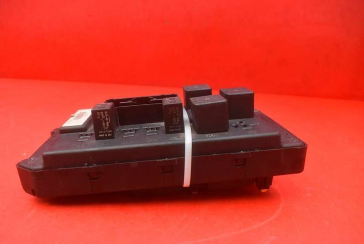 фото №5, Коробка предохранителей 56050066ac jeep grand cherokee 3 iii wk 4.7 v8 238km