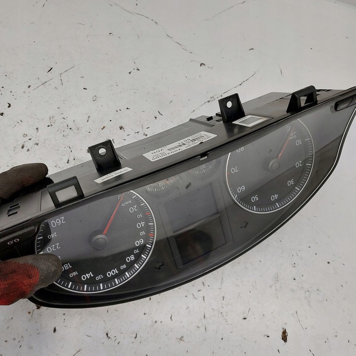 фото №11, Volkswagen vw golf 5 v 1,6fsi спідометр  прилади siemens 1k0920861l