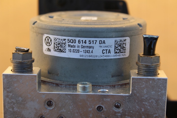 фото №3, Блок керування насос abs vw passat b8