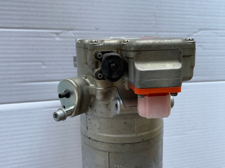 фото №8, Компрессор кондиционера porsche taycan audi e-tron gt 9j1816797a