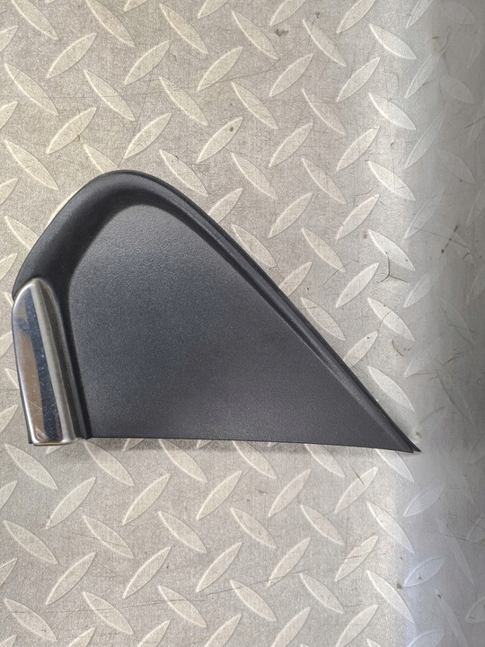 фото №1, Треугольник маскировочная накладка накладка крыльев передняя левая chevrolet trax 95228124