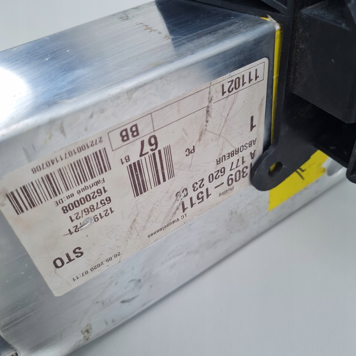 фото №9, Mercedes a-klasa w177 pas переднее усилитель