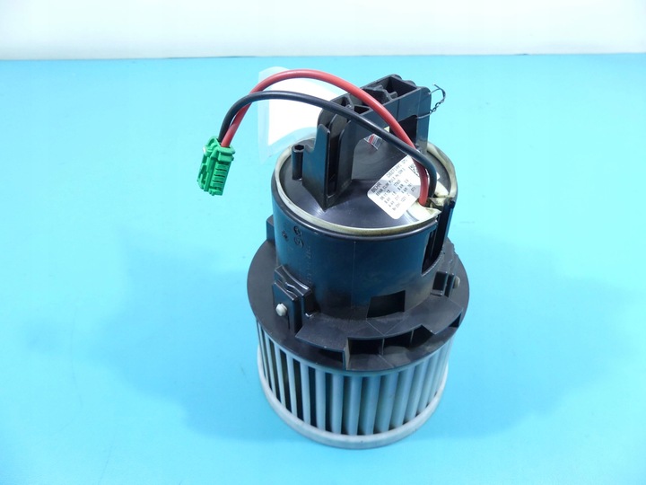 фото №1, Повітродувка повітропровід вентилятор peugeot 308 ii t9 eu