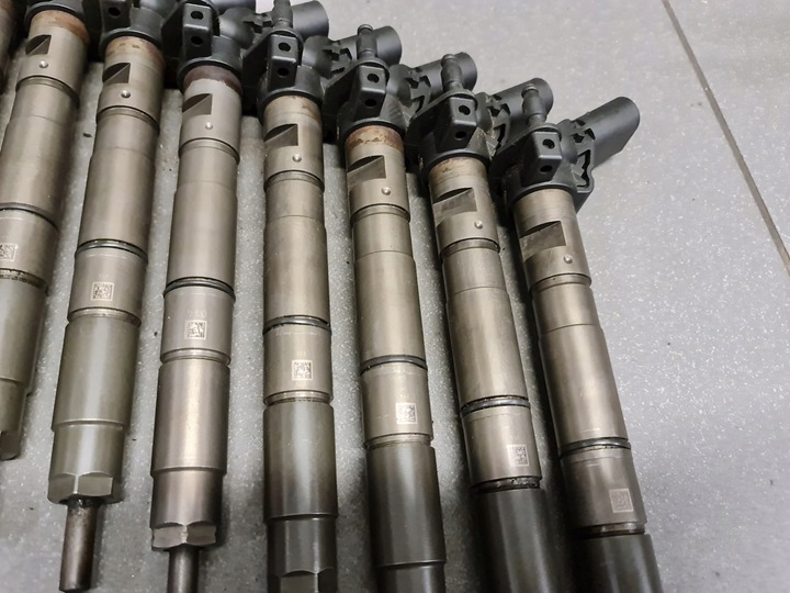 фото №4, Инжектор комплект audi a8 d3 4.2 tdi 057130277ag