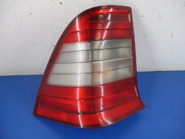 фото №1, Mercedes c s202 w202 універсал лампа зад ліва оригінал