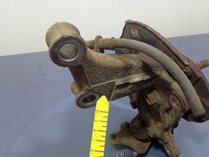 фото №7, Toyota rav4 iii xa30 поворотна опора перед ліва ступиця