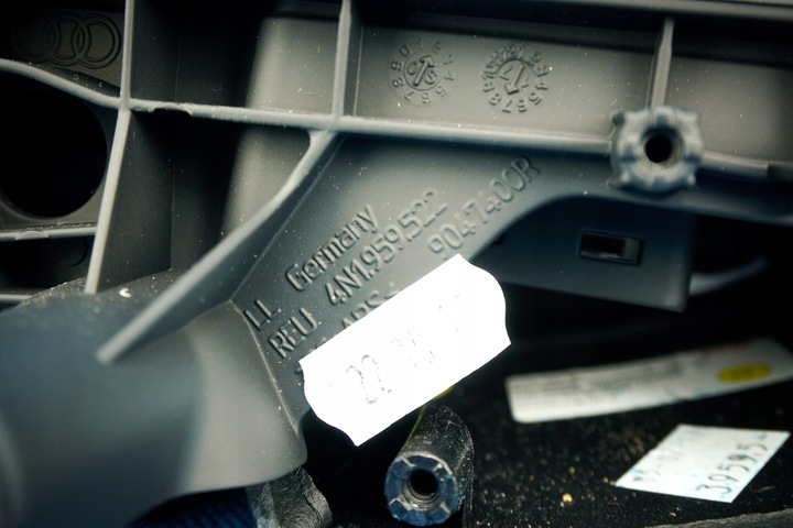 фото №9, Підлокітник двері перед audi a8 s8 4n 4n1867166a