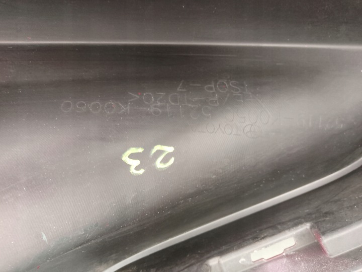 фото №10, Toyota yaris iv 4 2020- бампер перед передній 52119-k0050 =