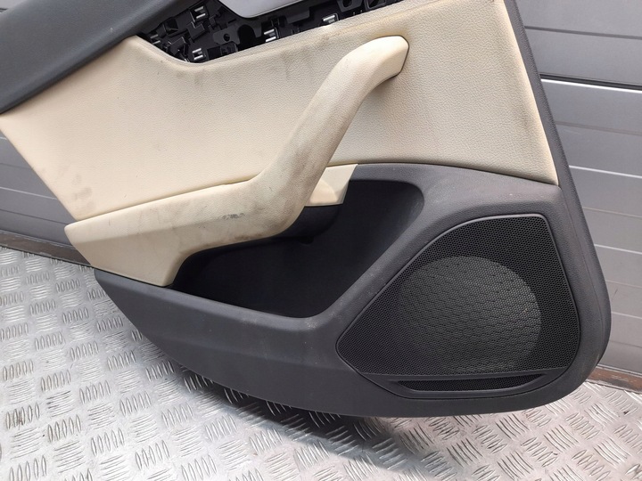 фото №8, Audi a4 s4 b9 2017 зад сторона правая обшивки / обшивка дверь задних