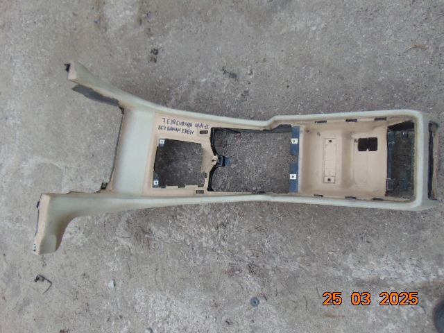 фото №8, Bmw 7 e38 консоль туннель средний кремовый beż бежевый европа