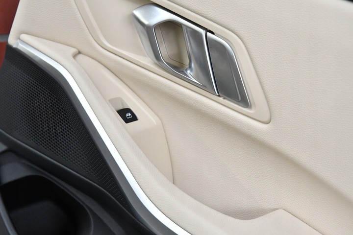 фото №6, Обивка дверь правые зад боковина дверь bmw 3 g20 g21 canberra