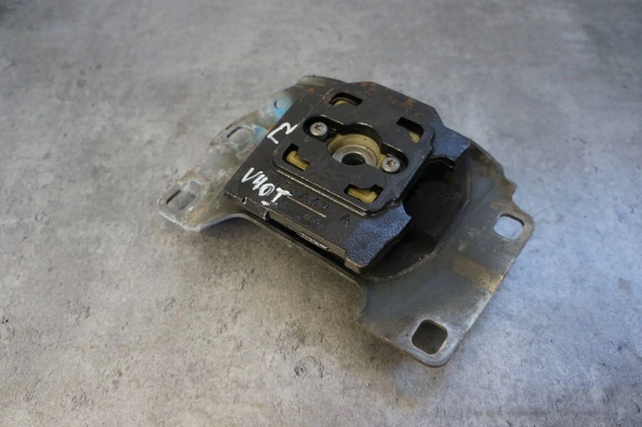 фото №1, Лапи подушка коробки коробки передач кріплення volvo v40 ii 1.6 d