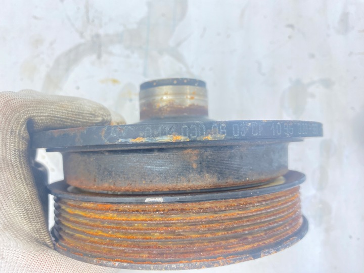 фото №9, Шків насоса гідропідсилювача керма mercedes w124 e w210 w163 w202 w208 vito m111 1110300603