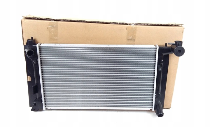 фото №1, Радіаторів води corolla 00-01 811308-4