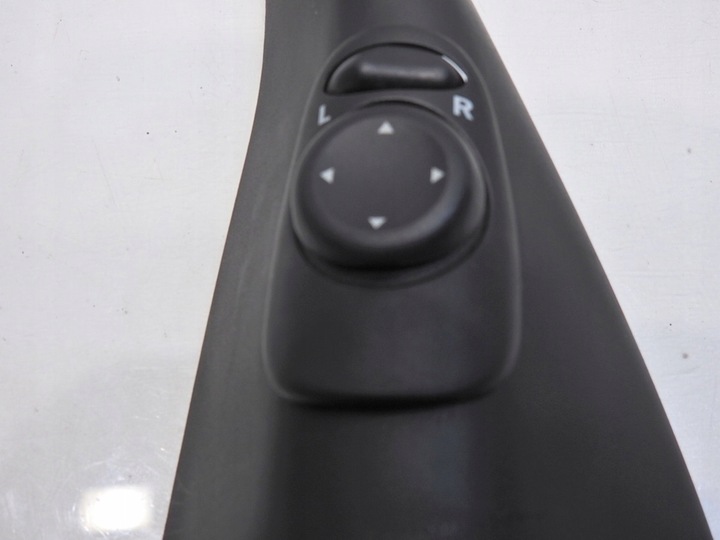 фото №7, Трикутник захист дзеркало ліва кнопка saab 9-3 ii