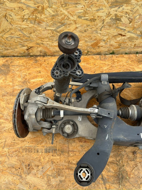 фото №4, Підвішування задні зад поворотна опора візок піввісь диференціал alfa romeo stelvio 2.2d