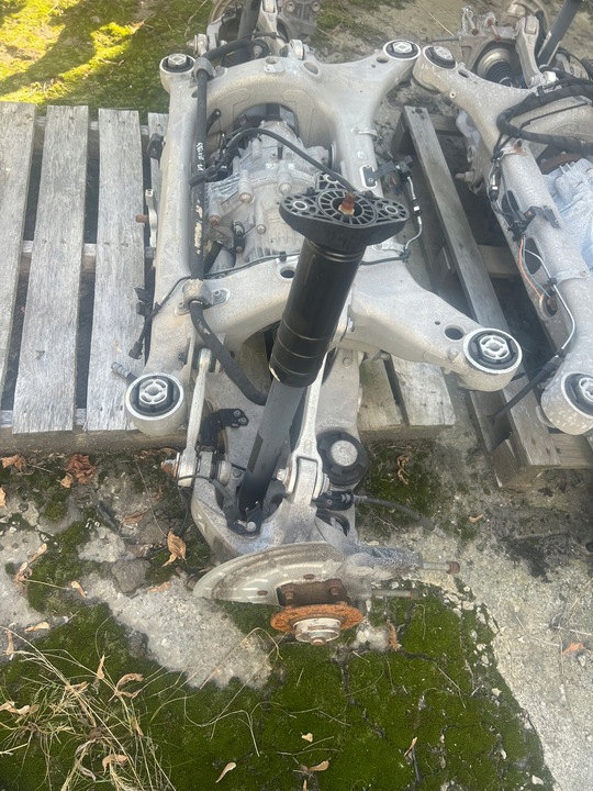 фото №2, Alfa romeo stelvio 2.9 qv подвешивание зад подрамник редуктор ступица поворотный кулак