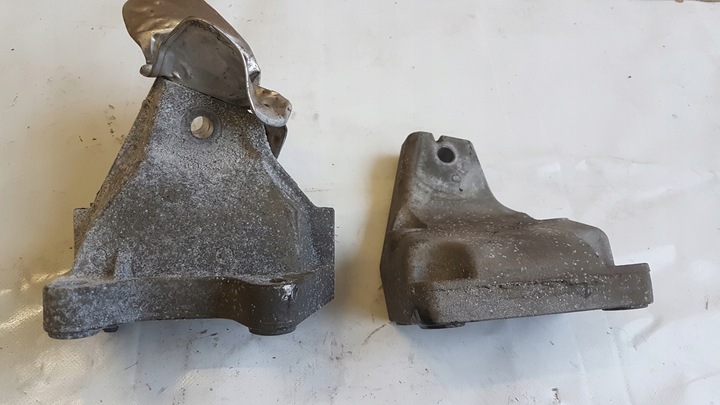 фото №3, Jeep grand cherokee wk2 3,0crd лапи двигателя дизель