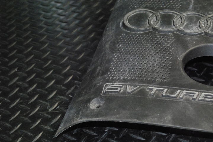 фото №10, Audi a6 c5 крышка двигателя защита 058103724j