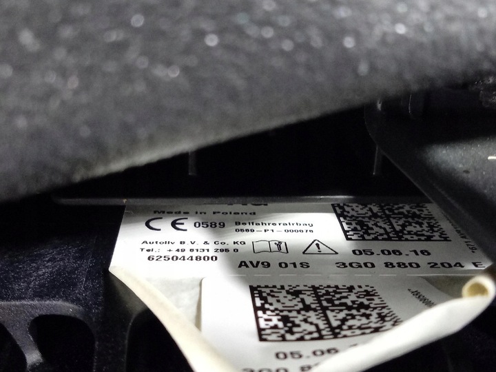фото №12, Vw passat b8 панель раздаточная подушки ремни 3g1857003al kpl