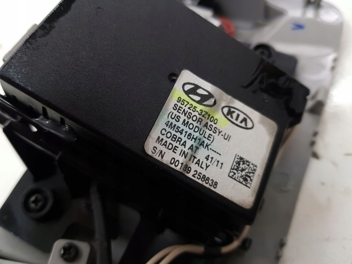фото №10, Hyundai i40 датчик движения сигнализации 2012 957253z100