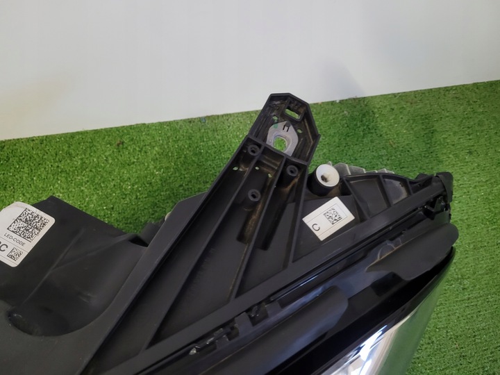 фото №7, Mercedes w246 рестайлинг лампа левая полный led high performance левый a2469066901