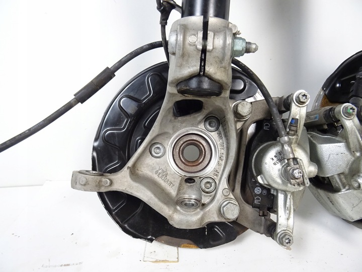 фото №13, Audi q3 83a поворотный кулак амортизатор левая 5qf413031cj 5q0407257a 2023r