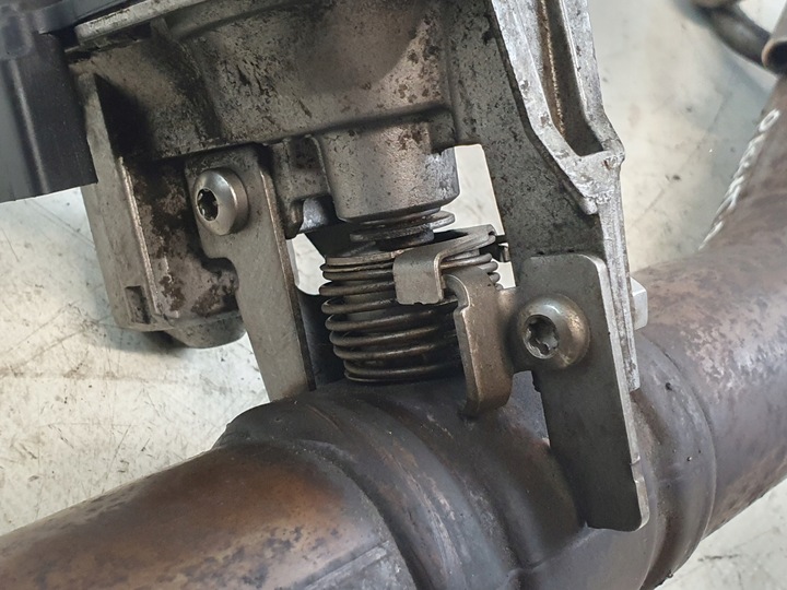 фото №12, Труба з дросельна заслінка 5q0253059fc volkswagen passat b8 2.0tdi 15r.