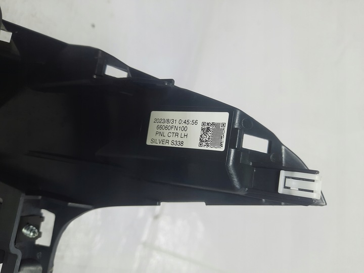 фото №12, Subaru crosstrek 22- рамка дисплея 66060fn100 usa