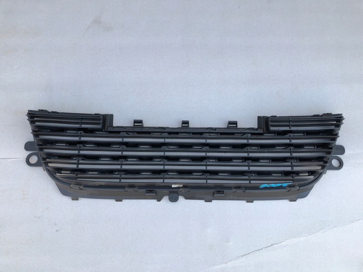 фото №8, Решётка бампера перед 9678059480 peugeot 2008 i